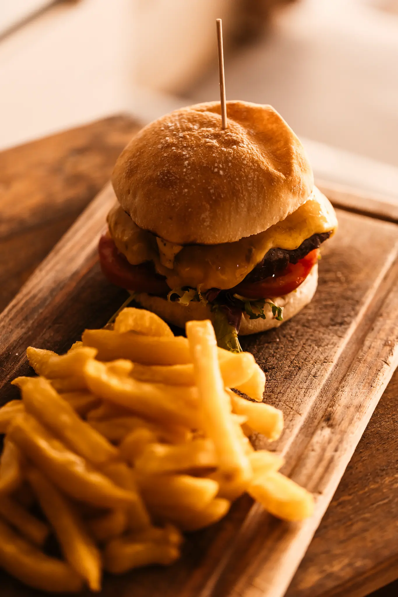 Gericht aus der mediterranen Speisekarte von Elements Ibiza